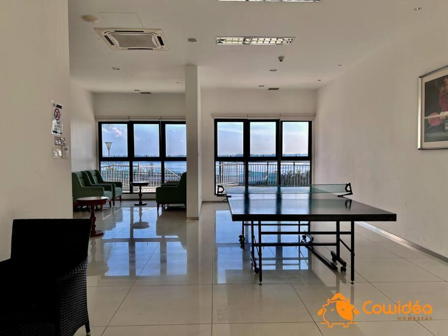 Danga Bay -- Seaglance Horizon - 3br3b - 7pax By Cowidea * Johor Bahru