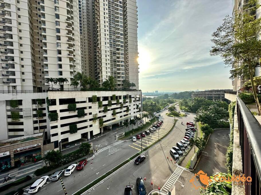 Danga Bay -- Seaglance Horizon - 3br3b - 7pax By Cowidea Apartment *