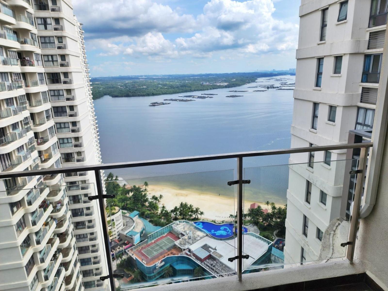 Danga Bay -- Seaglance Horizon - 3br3b - 7pax By Cowidea Johor Bahru